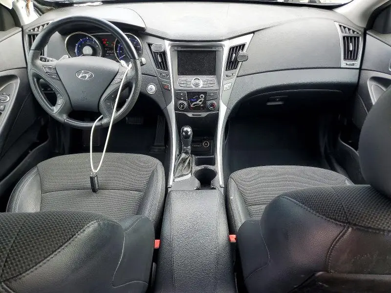 2013 HYUNDAI SONATA SE  