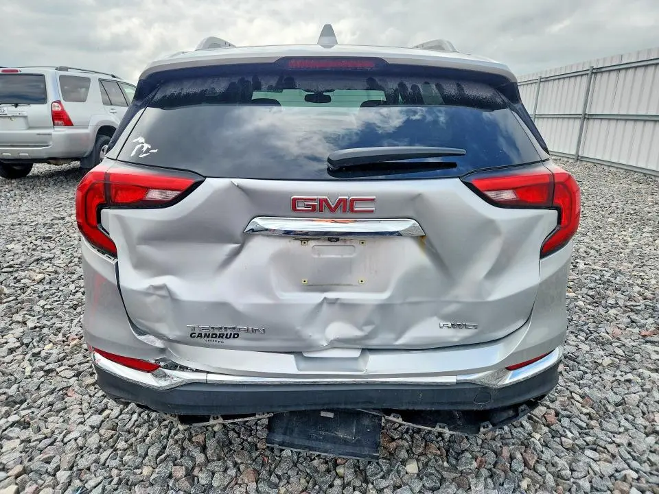 2019 GMC TERRAIN SLT  