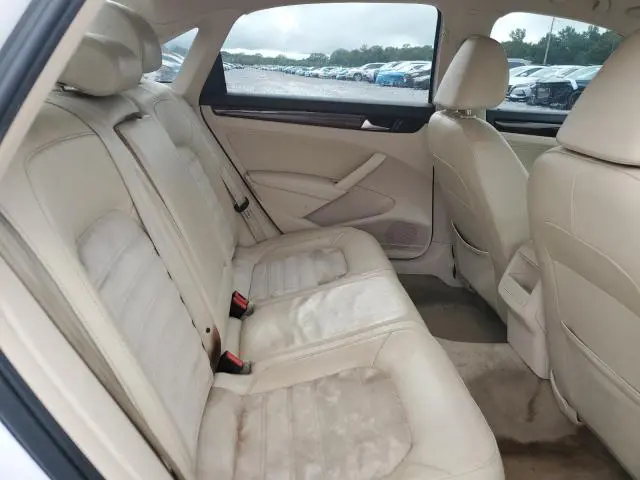 2012 VOLKSWAGEN PASSAT SEL  