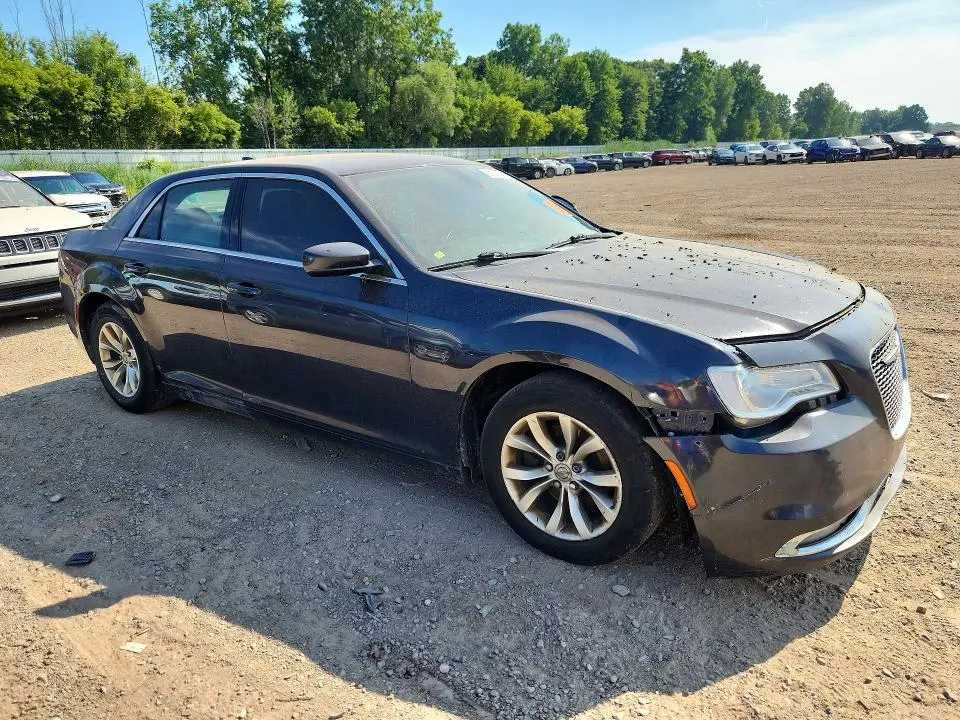 2015 CHRYSLER 300 LIMITED  