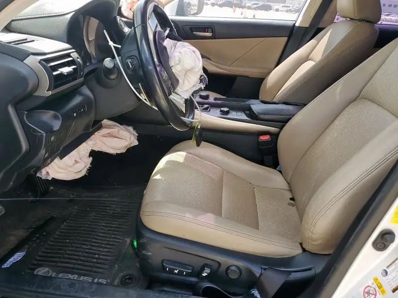 2018 LEXUS IS 300
