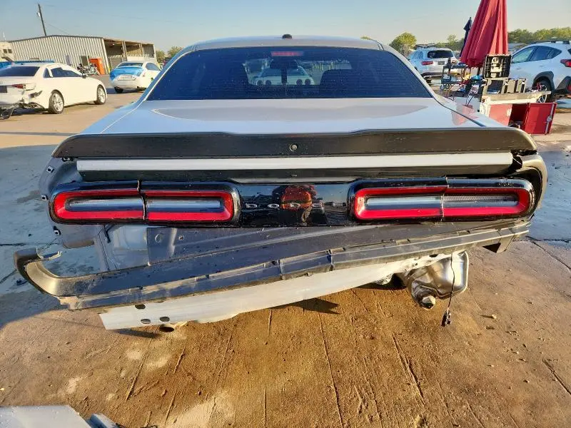 2022 DODGE CHALLENGER SXT  