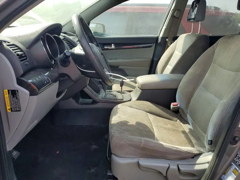2013 KIA SORENTO LX  