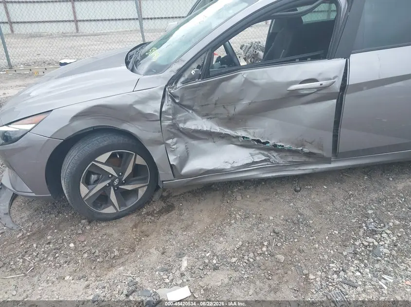 2023 HYUNDAI ELANTRA SEL