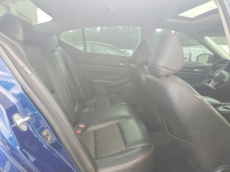 2019 NISSAN ALTIMA SR  