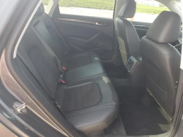 2015 VOLKSWAGEN PASSAT SEL