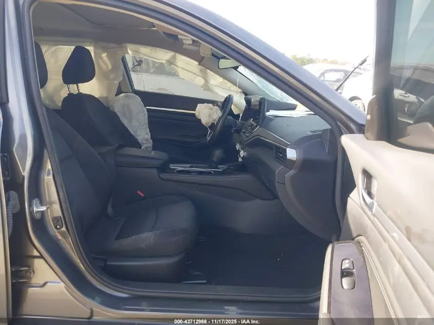 2023 NISSAN ALTIMA SV FWD