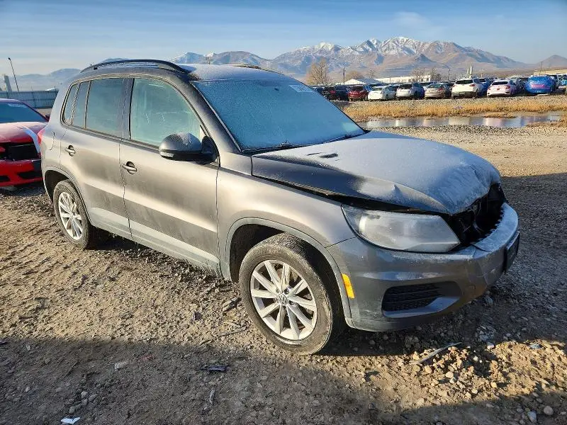 2015 VOLKSWAGEN TIGUAN S  