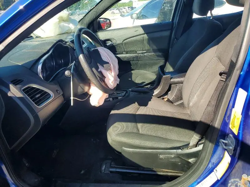 2013 DODGE AVENGER SE  