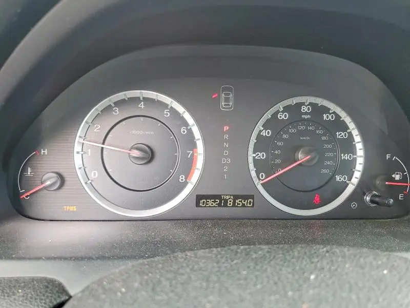 2011 HONDA ACCORD LXP  