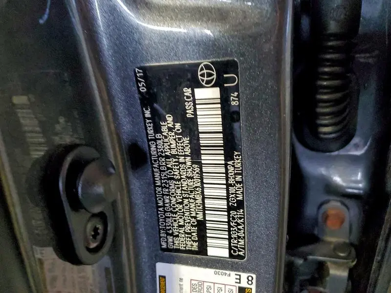 2018 TOYOTA C-HR XLE  