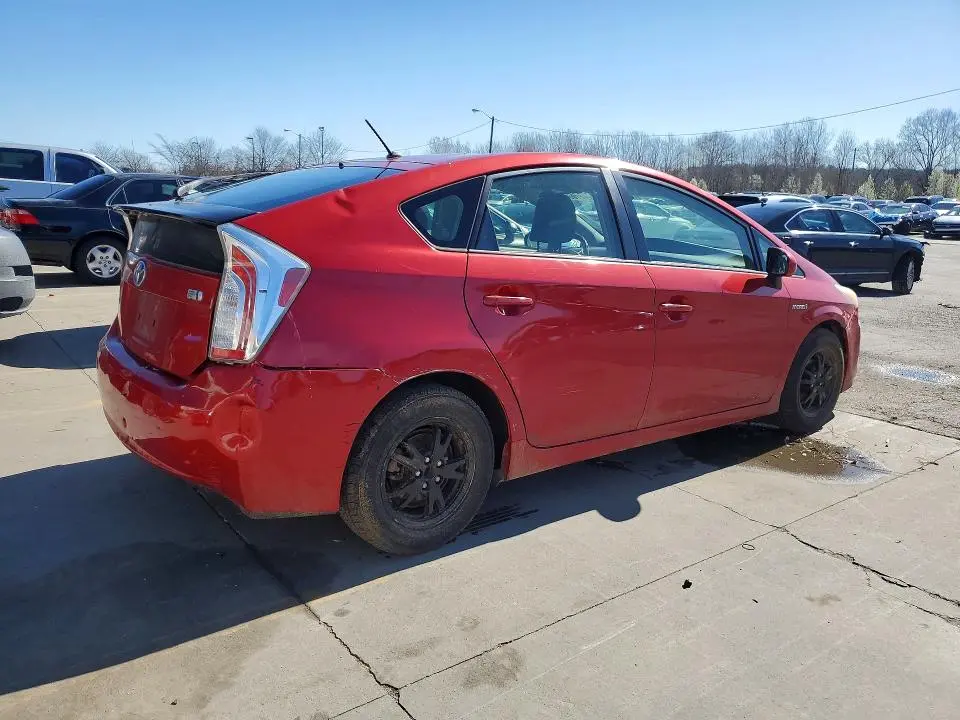 2013 TOYOTA PRIUS TWO  