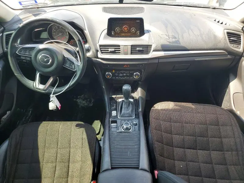2018 MAZDA 3 TOURING  