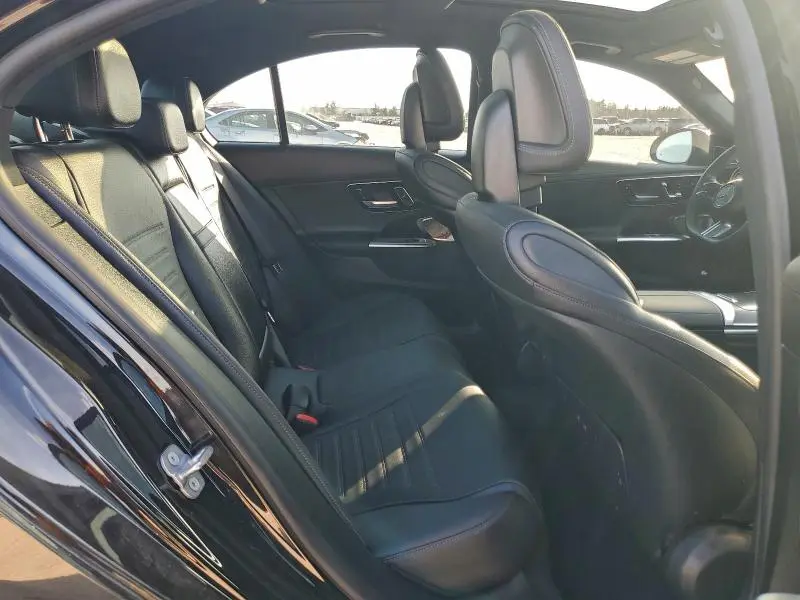 2024 MERCEDES-BENZ C 300  