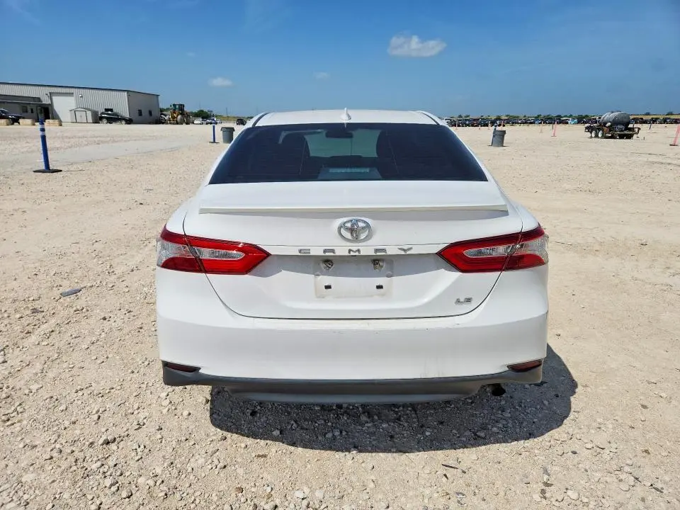 2019 TOYOTA CAMRY LE  