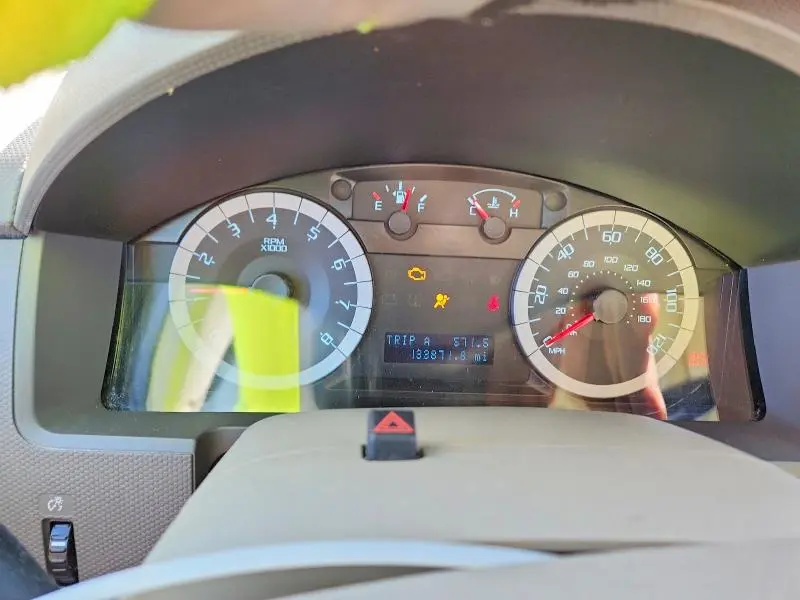 2010 FORD ESCAPE XLT  