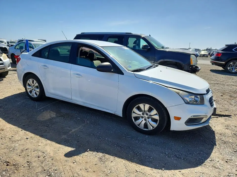 2015 CHEVROLET CRUZE LS  