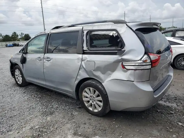2015 TOYOTA SIENNA XLE  