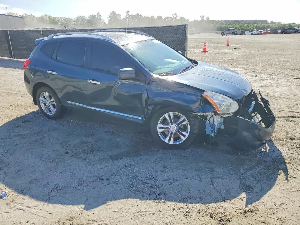 2013 NISSAN ROGUE S  