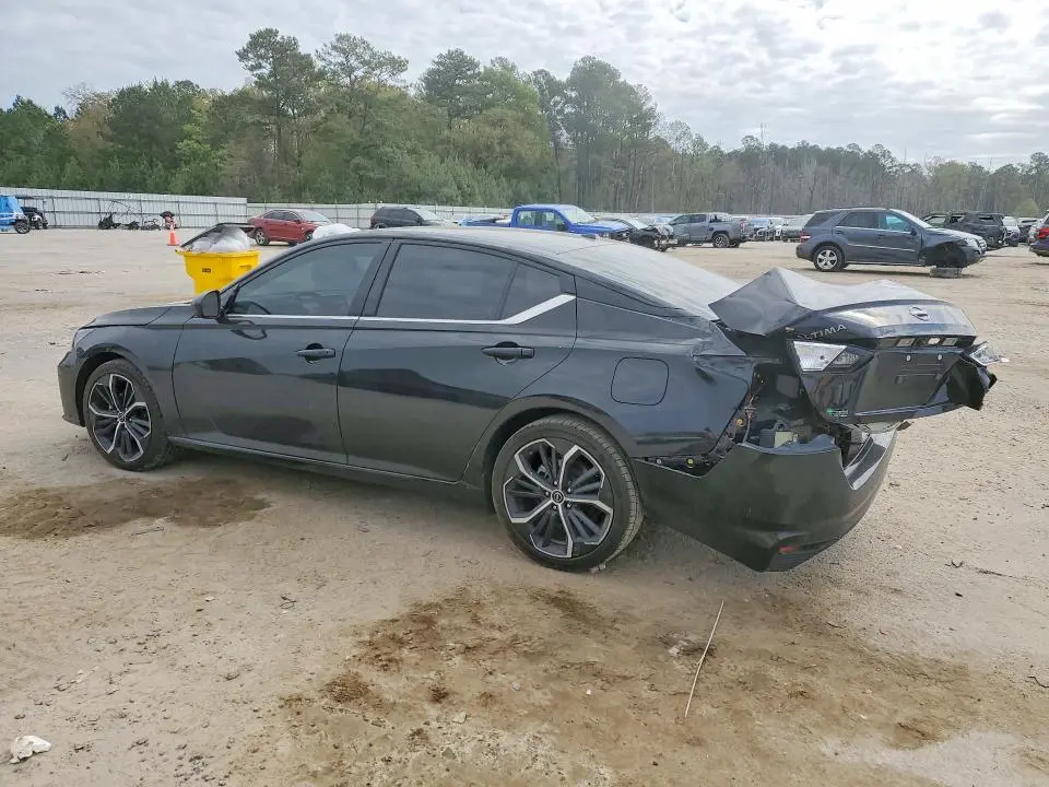 2024 NISSAN ALTIMA 2.5 SR  