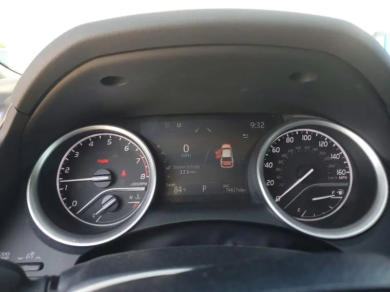 2023 TOYOTA CAMRY XLE  
