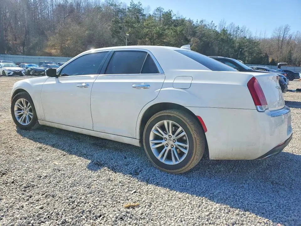 2016 CHRYSLER 300C   