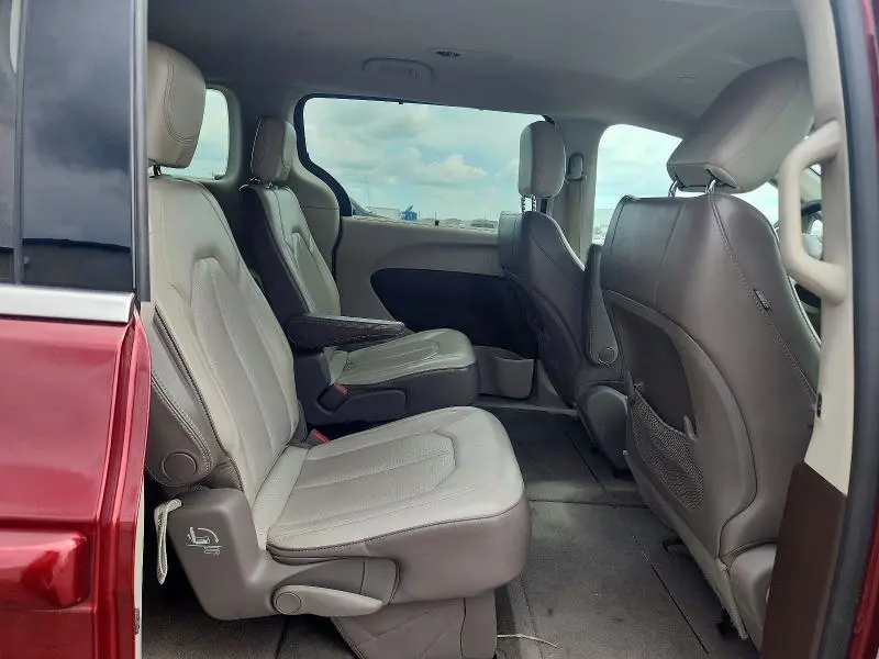 2021 CHRYSLER VOYAGER LXI  
