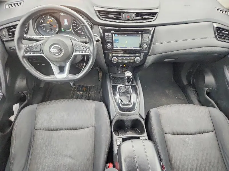 2017 NISSAN ROGUE SL  