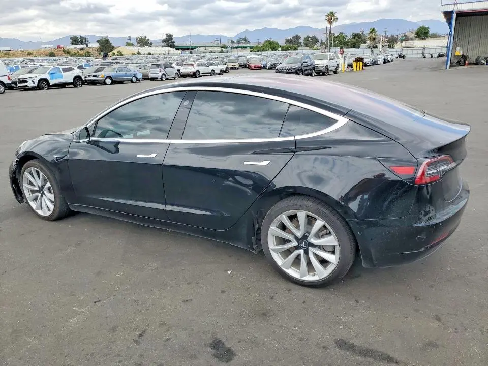 2018 TESLA MODEL 3   