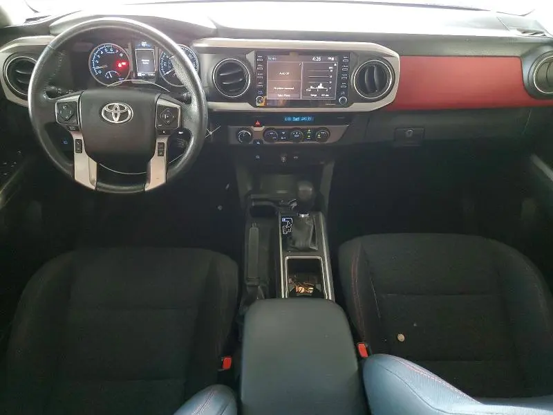 2022 TOYOTA TACOMA SR5 V6  