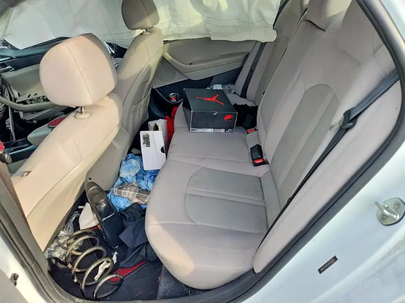 2018 HYUNDAI SONATA SE  