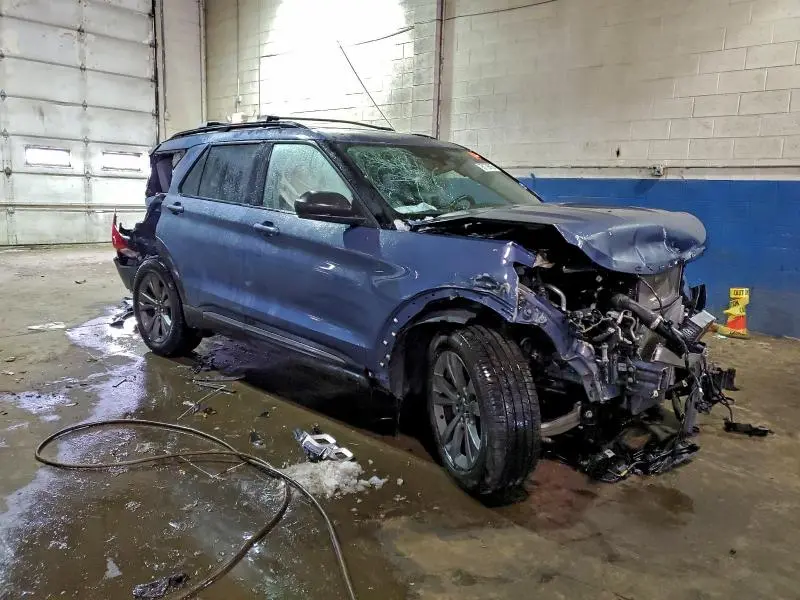 2021 FORD EXPLORER XLT  