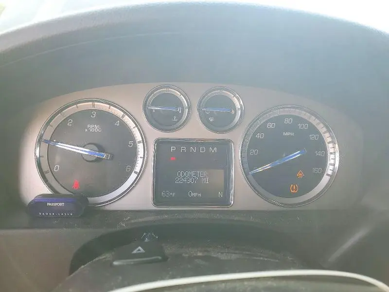 2011 CADILLAC ESCALADE ESV PREMIUM  