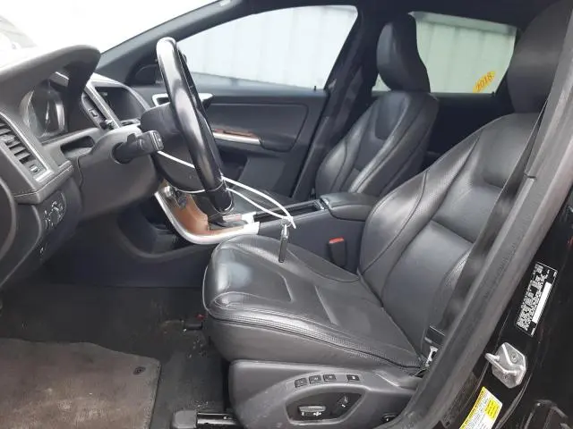 2016 VOLVO XC60 T5 PLATINUM  