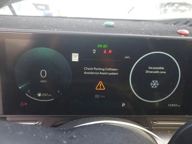 2025 HYUNDAI KONA LIMITED  