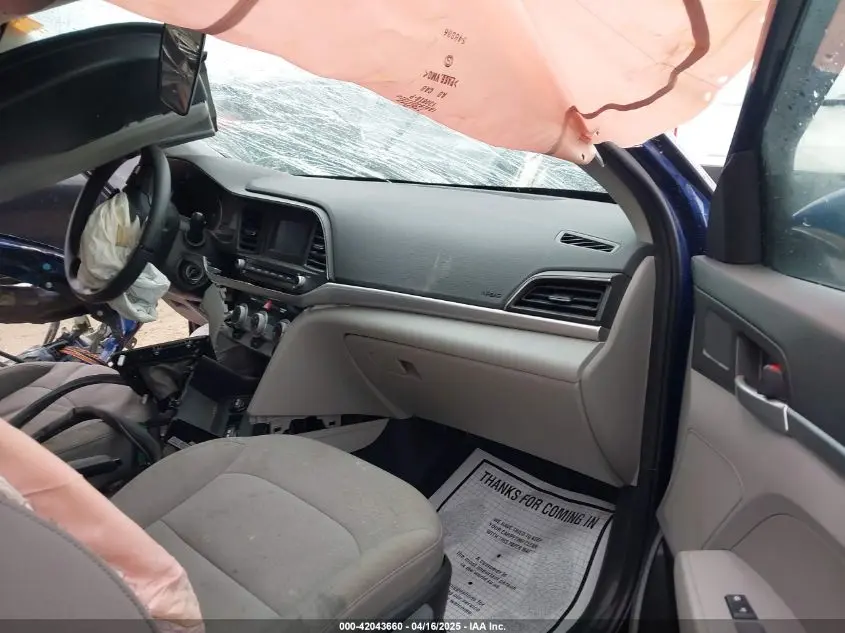 2019 HYUNDAI ELANTRA SE