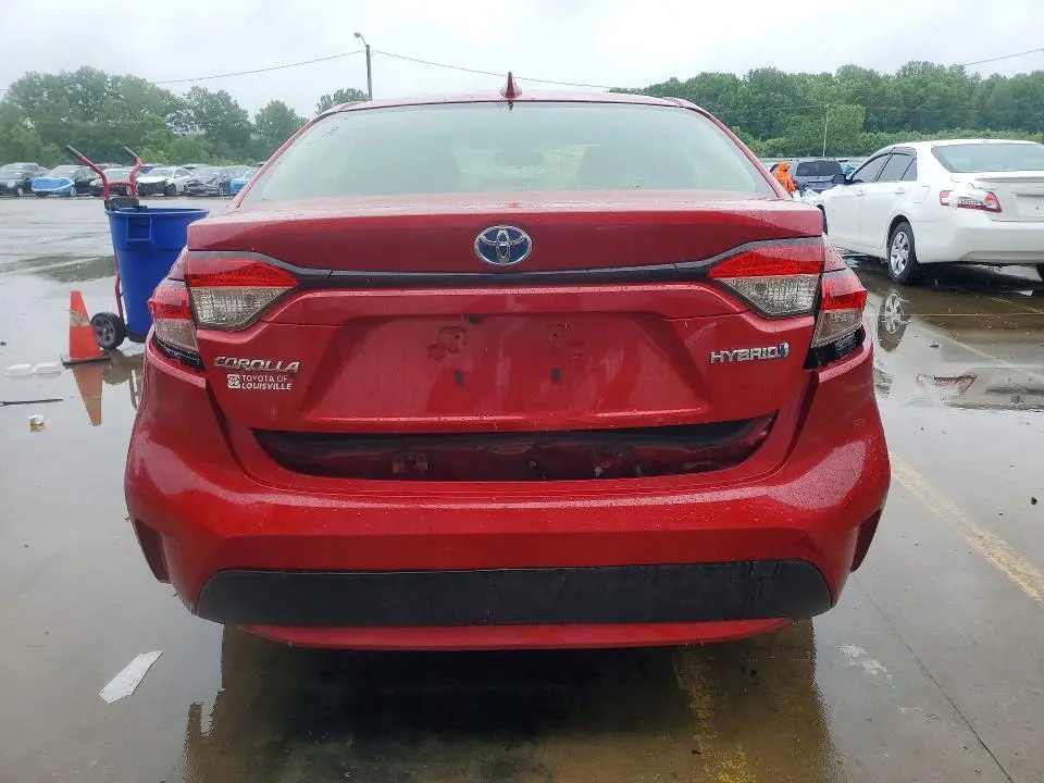 2021 TOYOTA COROLLA LE  