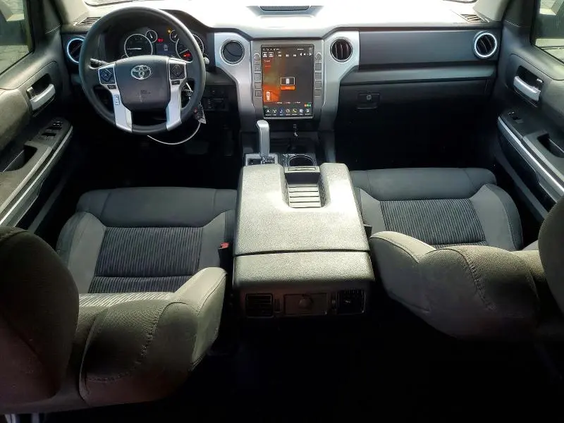2016 TOYOTA TUNDRA CREWMAX SR5  