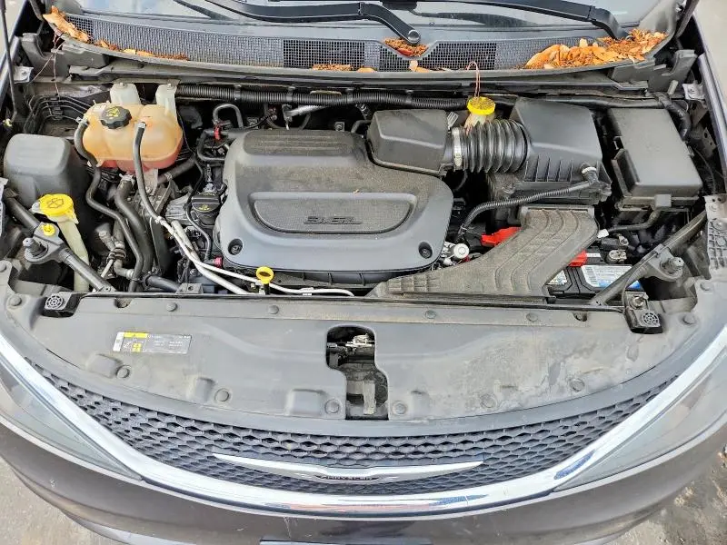 2021 CHRYSLER VOYAGER LX  