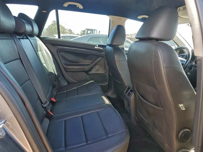 2013 VOLKSWAGEN JETTA S  