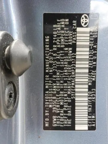 2021 TOYOTA COROLLA LE  