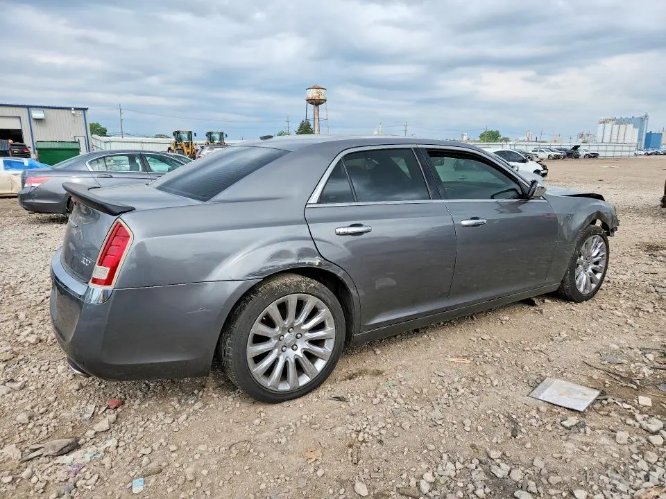 2011 CHRYSLER 300 LIMITED  