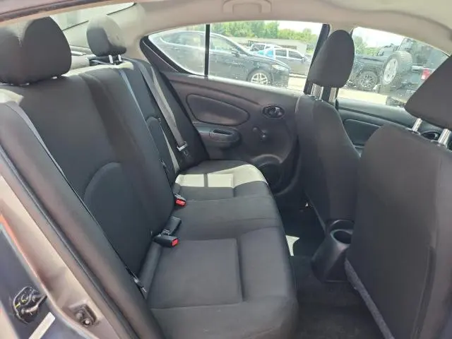2019 NISSAN VERSA S  