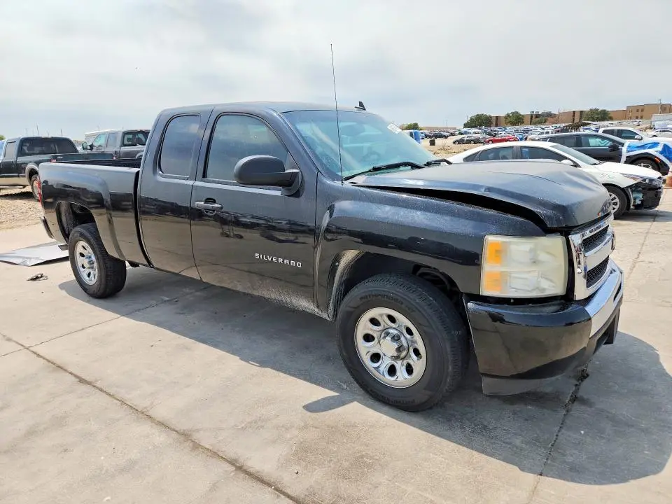 2011 CHEVROLET SILVERADO C1500 LS  
