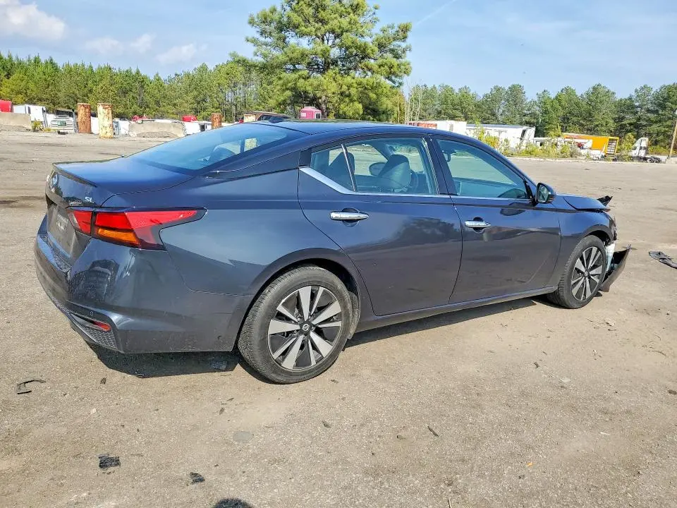 2019 NISSAN ALTIMA SL  