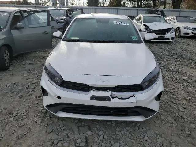 2024 KIA FORTE LX  