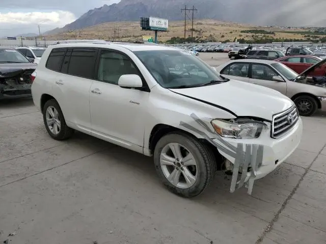 2010 TOYOTA HIGHLANDER LIMITED  