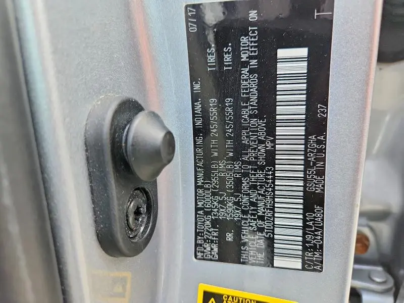 2017 TOYOTA HIGHLANDER LIMITED PLATINUM  