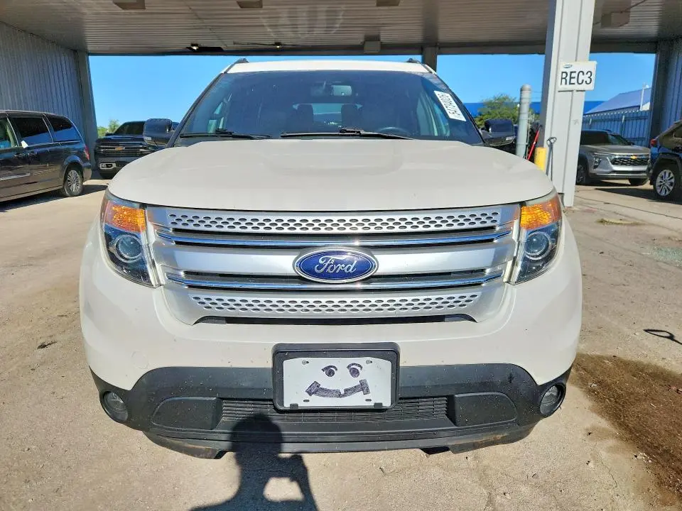 2015 FORD EXPLORER XLT  