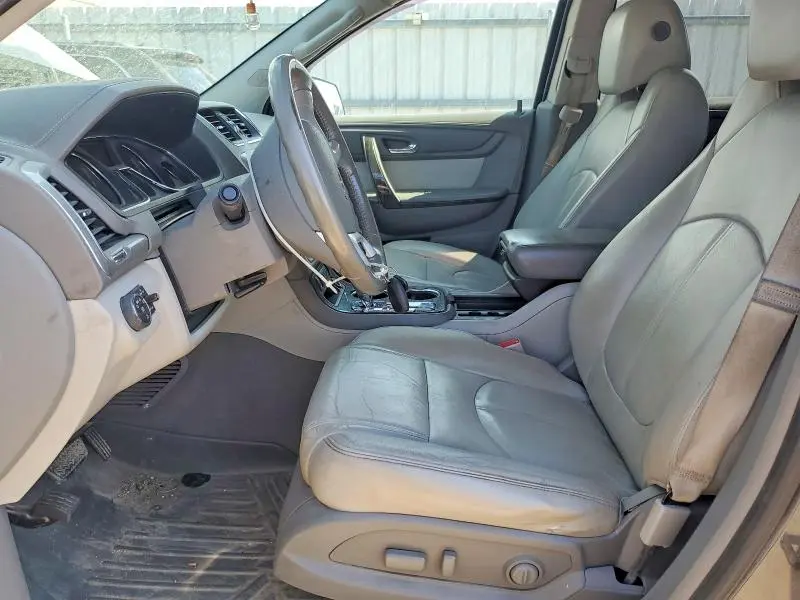 2013 GMC ACADIA SLT-2  